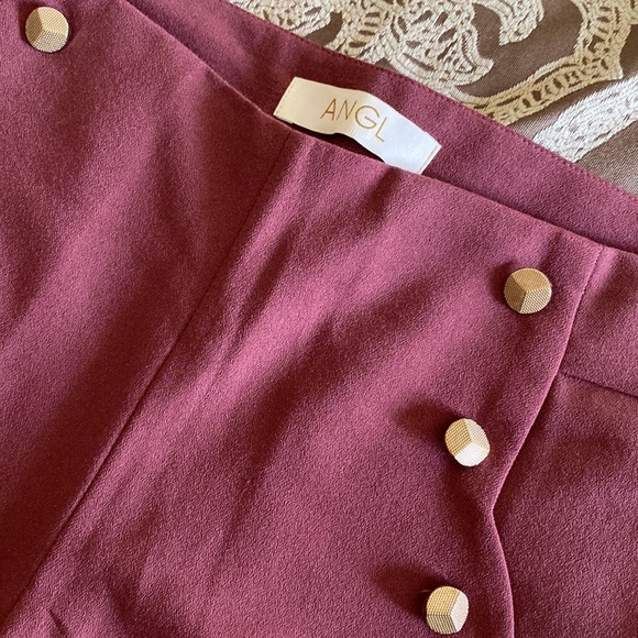 Perfect shorts - Picture 2 of 3